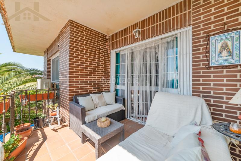 Foto 83bca172-d4ea-4fdb-a985-ecf9202e2535. Xalet amb xemeneia calefacció aparcament piscina a Valdemorillo