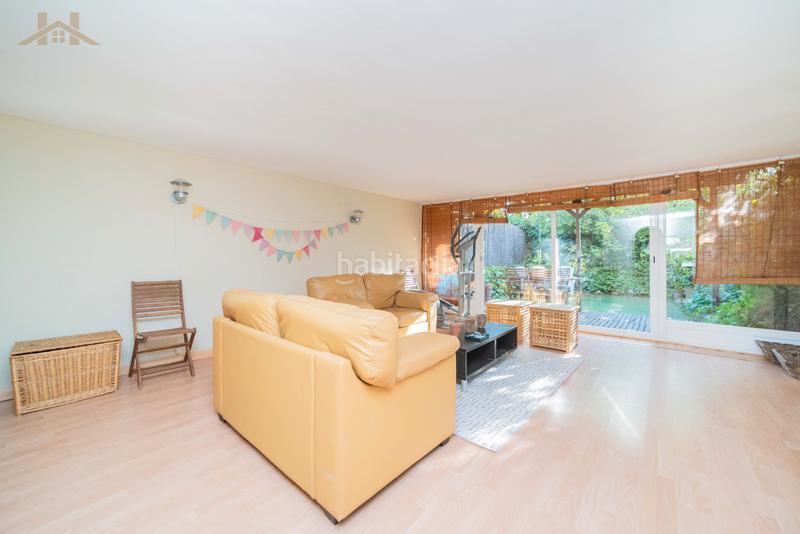 Foto aae925b4-0838-4141-bcf2-7ceb3df2c69a. Semi detached house with fireplace heating parking pool in Valdemorillo