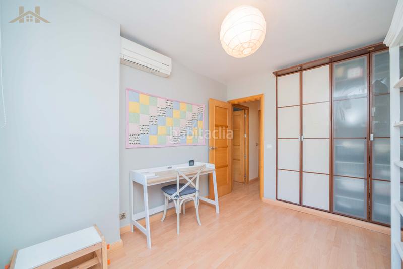 Foto e0ef5a3b-cb51-4982-9918-b6d70e00fe4f. Semi detached house with fireplace heating parking pool in Valdemorillo