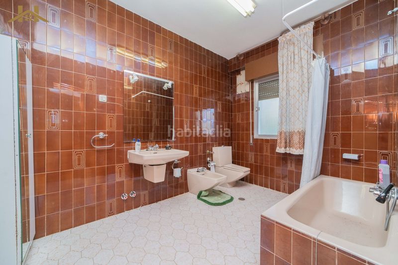 Foto 0470c58a-4585-4a5a-9b32-f18c132e8f8f. Xalet amb xemeneia calefacció aparcament piscina a Valdemorillo