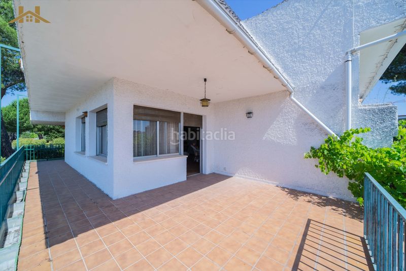 Foto 4b03c40e-e6c1-48c7-bf4b-7269a5e14b64. Xalet amb xemeneia calefacció aparcament piscina a Valdemorillo