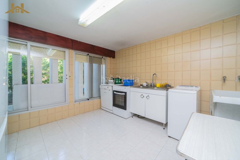 Foto aac66c4f-c858-4d87-8ea2-cca8304a419c. Xalet amb xemeneia calefacció aparcament piscina a Valdemorillo