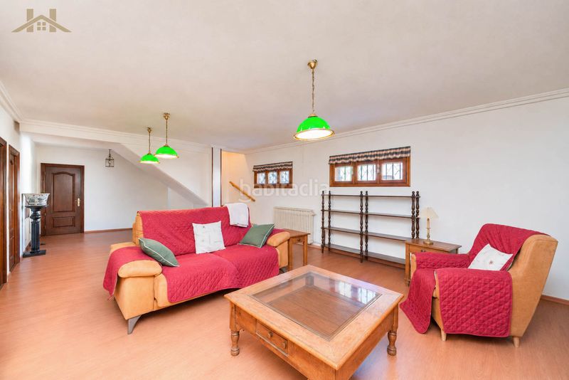 Foto 540332f2-6c34-465d-9b02-477888b1b189. Chalet in calle castillo de butrón 3d in Cerro Alarcón Valdemorillo
