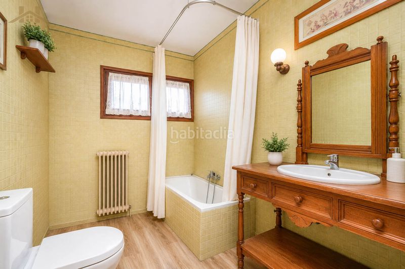 Foto ad77a403-24b2-467f-b8c2-fe6d9c311faf. Chalet in calle castillo de butrón 3d in Cerro Alarcón Valdemorillo
