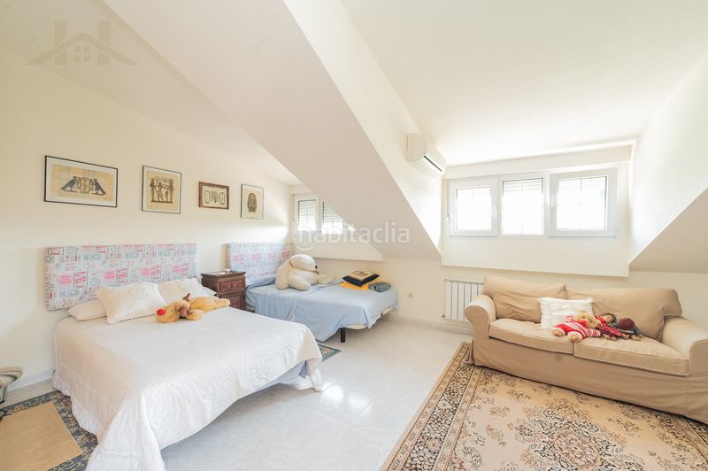 Foto dedb162f-573e-4ee1-932b-a292a632d103. Chalet en Cerro Alarcón Valdemorillo