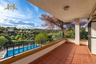 Chalet in Avenida Monteros de Castilla 58Z
