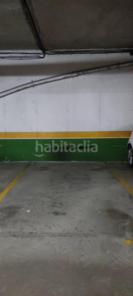Foto ae0f8468-768e-4b7e-9b93-94f16595d23e. Parking coche en Arnedo