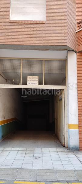 Foto ab246dba-12d4-4bce-9f6c-7e6abc0a0b58. Parking voiture dans Arnedo