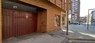 Aparcament cotxe a Arnedo