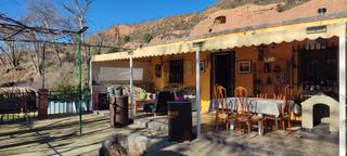 Masia a Arnedo. Finca con casilla