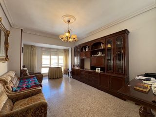 Flat in Arnedo. Piso de 3 dormitorios con ascensor