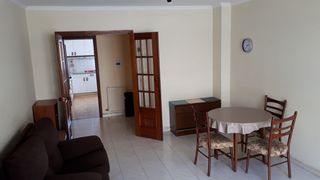 Miete Etagenwohnung in Zona de Plaza de Barcelos. Estudiantes, piso en alquiler de 3 dormitorios en el centro de l