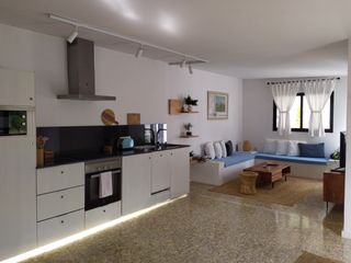 Alquiler Piso en Parroquias Rurales. Vivienda moderna de 3 dormitorios, moderna y luminosa a 10 minut