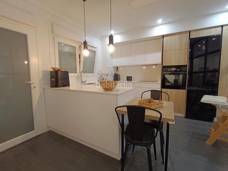Foto ed76da44-ac47-4a7e-98cc-39baa250a9ef. Appartamento con riscaldamento parcheggio in Zona de Plaza de Barcelos Pontevedra