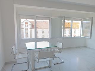 Pis a Rúa doutor loureiro crespo 32. Exterior y luminosa vivienda de 4 dormitorios al lado de la pasa