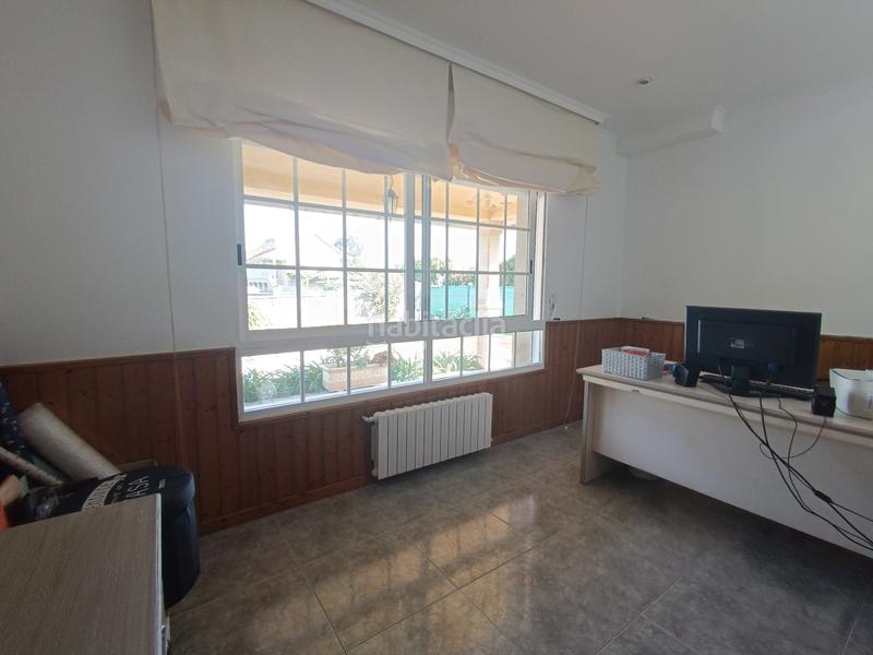 Foto ce2e6872-6bc7-48d7-a26b-596f8e321a67. Haus mit heizung parking pool in Parroquias Rurales Pontevedra