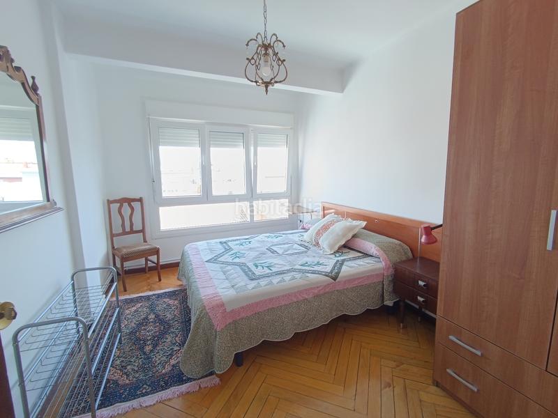 Foto aa039ed9-30c5-4324-87a7-a7c5b3fdd296. Alquiler piso profesores o estudiantes!!! piso de 5 dormitorios en pleno centro de la ciudad en Pontevedra