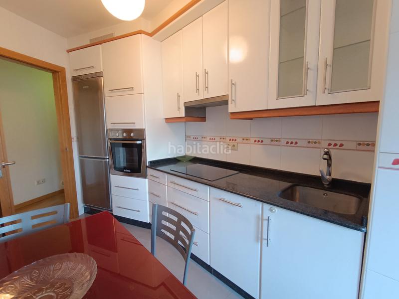 Foto 4426cb1f-2a85-4802-97f7-53b7b0d27a47. Appartement avec chauffage parking dans Zona Fernández Labreda Pontevedra