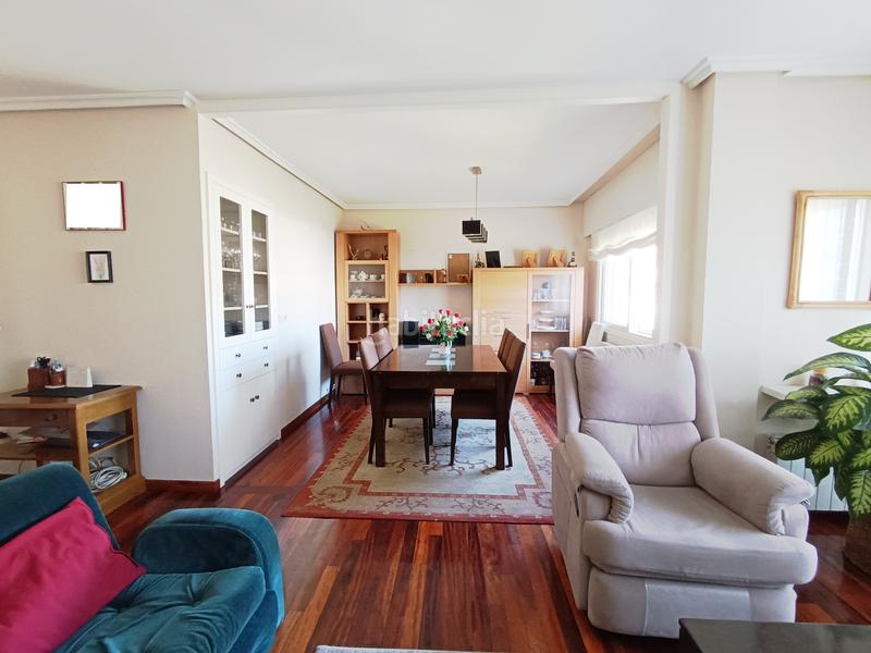 Foto 99d11f39-b073-4fb1-87bd-27eb67a487cc. Appartement avec cheminée chauffage parking dans Zona Fernández Labreda Pontevedra