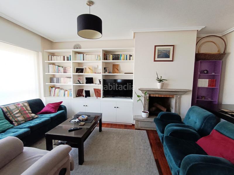 Foto b2911975-2998-477a-aa13-50fb2c7b2e59. Appartement avec cheminée chauffage parking dans Zona Fernández Labreda Pontevedra