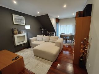 Dachwohnung in A Parda. Ático de 2 dormitorios con terraza, garaje y bodega en la zona d