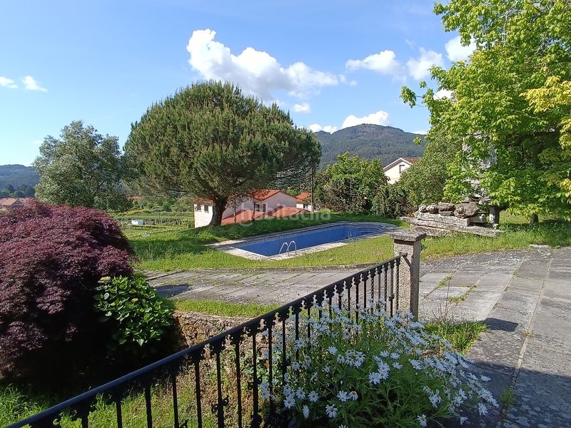 Foto 457ab720-5419-4ff7-a889-4de3bdad124b. Casa amb calefacció aparcament piscina a Soutomaior