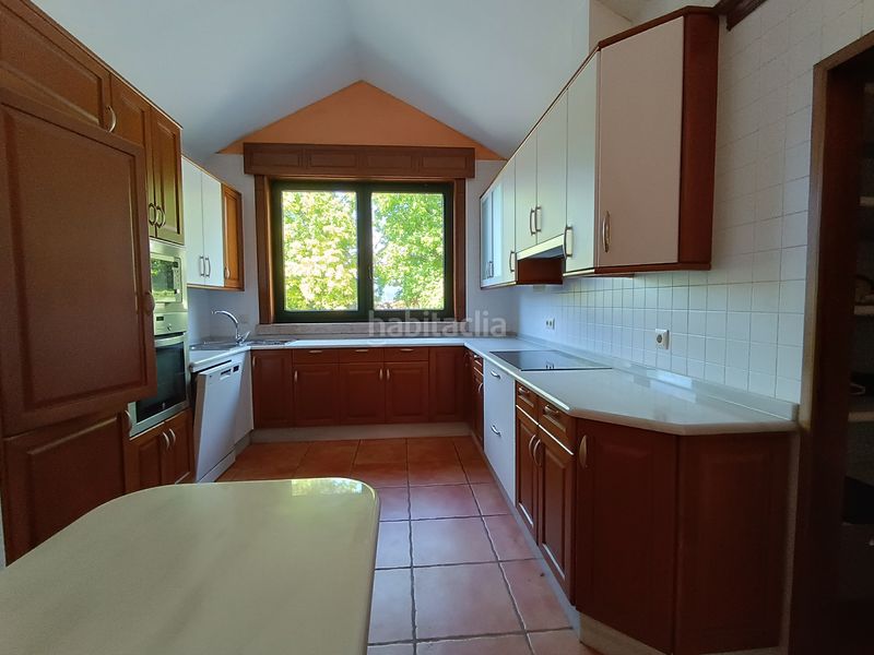 Foto 48b53030-5614-4fee-a668-db670d063bb6. Casa amb calefacció aparcament piscina a Soutomaior