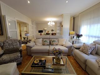 Flat in Campo da Torre - Mollabao. Luminoso y amplio piso en venta en alameda-echegaray con garaje