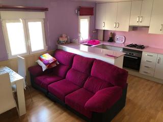 Lloguer Pis  Calle reyes los 75. Estudio totalmente reformado. en zona san isidro