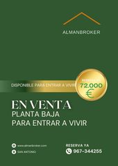 Flat in Calle san antonio 77. Planta baja con patio