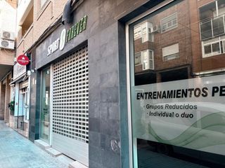 Local commercial à Almansa