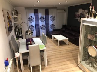 Appartamento in Almansa. Piso de calidad seminuevo con garaje y trastero incluidos