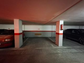 Aparcament cotxe a Almansa