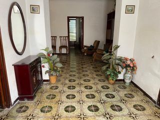 Haus in Almansa. Amplia casa con excelente ubicacion!!!! oportunidad unica por 90