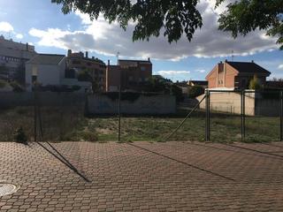 Terreny residencial a Almansa. Parcela en el sup 1
