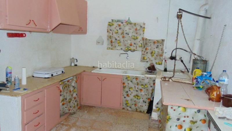 Foto 8c114589-9dfe-4969-bd15-f466a78abc40. Chalet  economico en Almansa