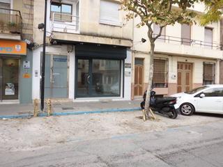 Lloguer Local Comercial a Almansa. Local en el centro