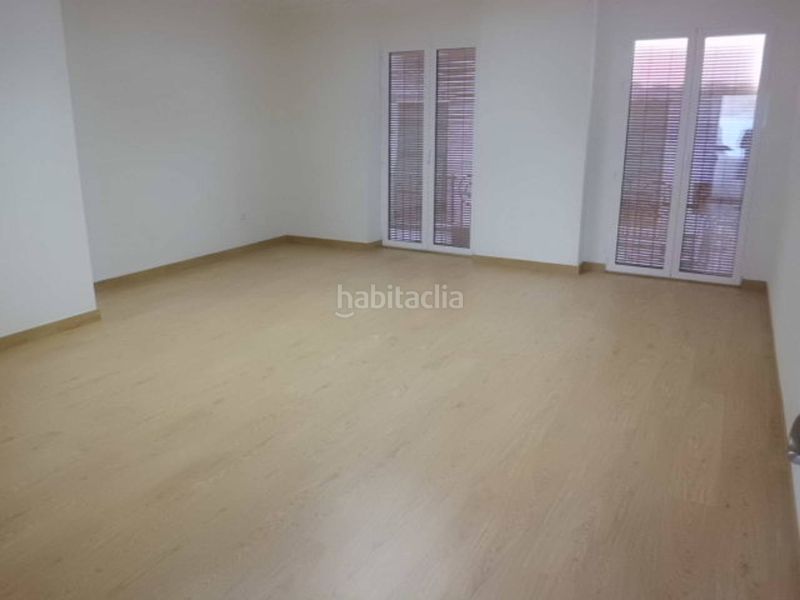 Foto 70e5d01f-b3a4-4008-a021-893e5469198f. Lloguer oficina a Almansa