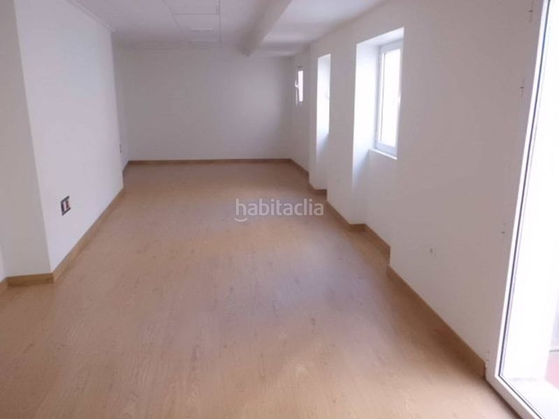 Foto fe3f8b1f-2ec4-4615-8bd0-b02ff700f6e3. Lloguer oficina a Almansa