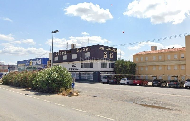 Foto b2354336-3d92-4ade-937a-1c3aa63cf259. Nau industrial a Almansa