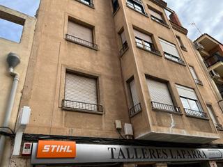 Appartement à Almansa. Piso económico, pleno centro. ideal familias