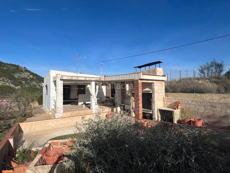 Foto 3261b93a-d181-42dd-b634-10b702a04d6b. Chalet mit parking in Font de la Figuera (la)