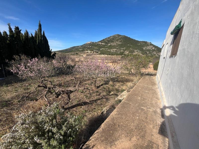 Foto b8280293-a83d-4309-a444-8d3cd793e1c9. Chalet mit parking in Font de la Figuera (la)