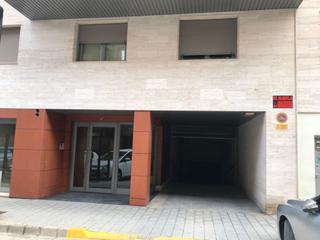 Aparcament cotxe a Almansa