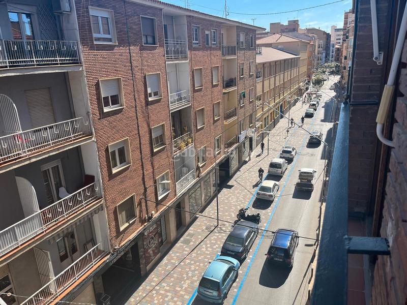 Foto e6b82f15-49b3-443f-9f51-02ee0958d061. Piso  céntrico semireformado. garaje incluido. 3 habitaciones 2 baños en Almansa