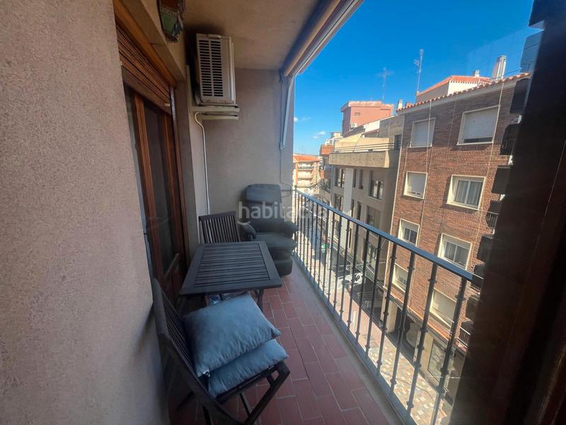 Foto f52b9501-3fcb-4037-95ea-c87f760edb97. Piso  céntrico semireformado. garaje incluido. 3 habitaciones 2 baños en Almansa