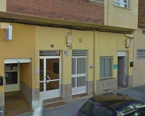 Planta baja en Almansa. Planta baja con 2 habitaciones y cocina. ideal como local comerc