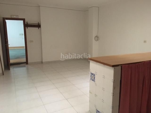 Foto 1a33908e-097f-4e87-b6a7-9089f8604235. Location local commercial dans Almansa