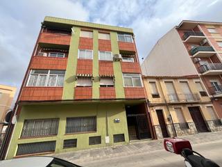 Pis a Almansa. Piso para entrar a vivir, muy buen precio