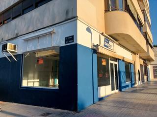 Location Local commercial à Almansa. Local para negocio zona san roque. enfrente del parque